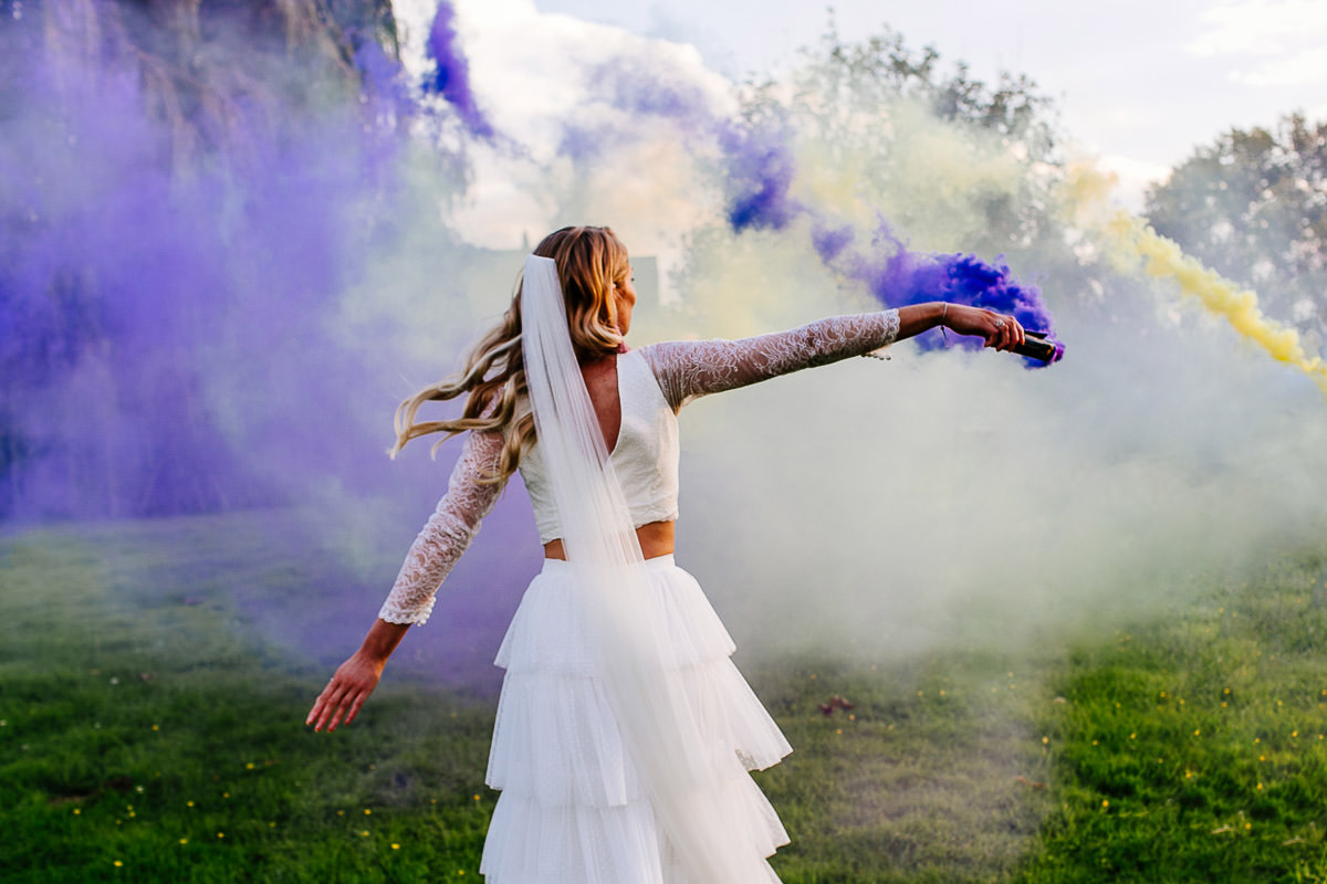 bridal inspiration, bridal photo shoot, bridal separates, cool bride, Epic Love story photography, festival bride, festival wedding, groom style, horse trailer bar, horsebox drinks bar, Kent Wedding Photography, kent weddings, Litte Bar Co, mobile drinks van, story of My Dress Bridalwear, streetfood van, summer bride, Wedding inspiration, wedding streetfood