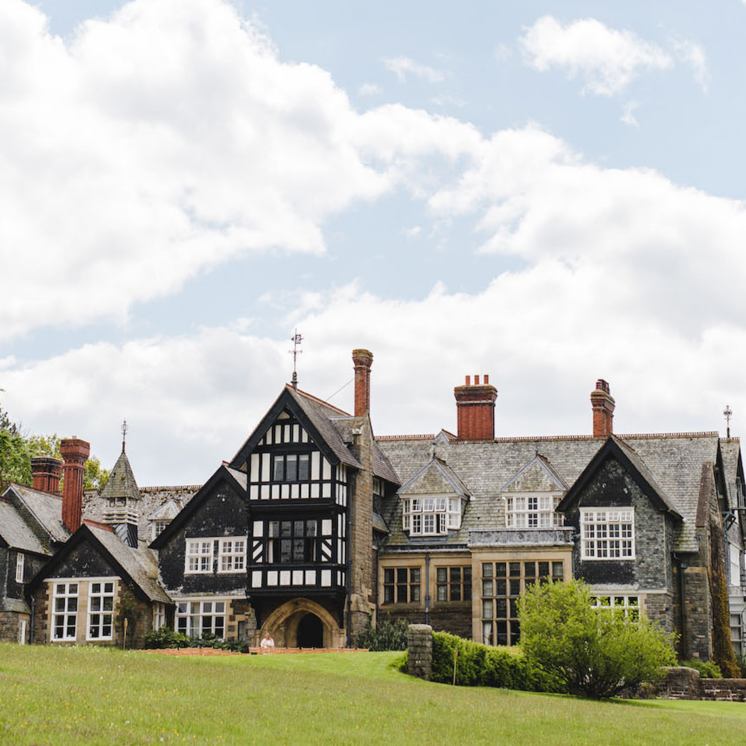Plas Dinam country house -Wales wedding venue